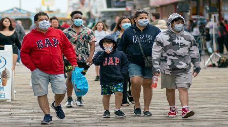 El estado de Nueva York deja de exigir mascarilla en...